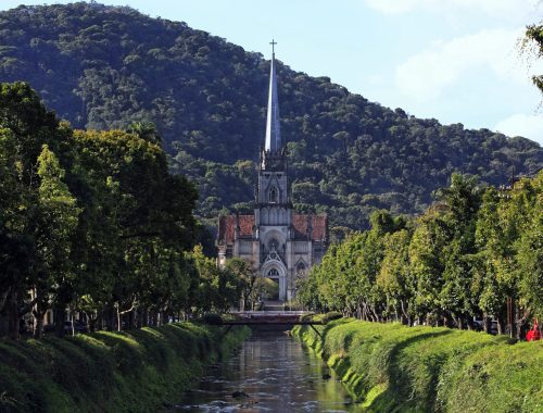 A CAMINHO DA SERRA
