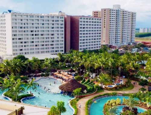 Hot Beach Resort