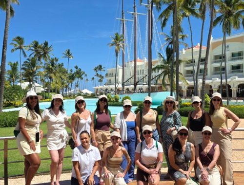 LITORAL VERDE LEVA AGENTES DE VIAGENS PARA FAMTOUR EM PUNTA CANA